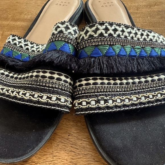 A New Day Embellished Black Blue Green Slide Sandals - Picture 4 of 4